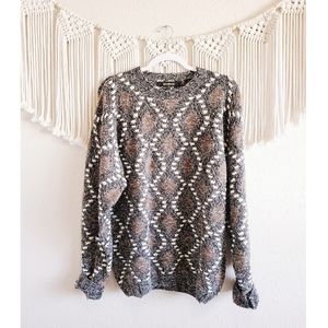 BACHRACH Vintage Textured Knit Long Sleeve Sweater